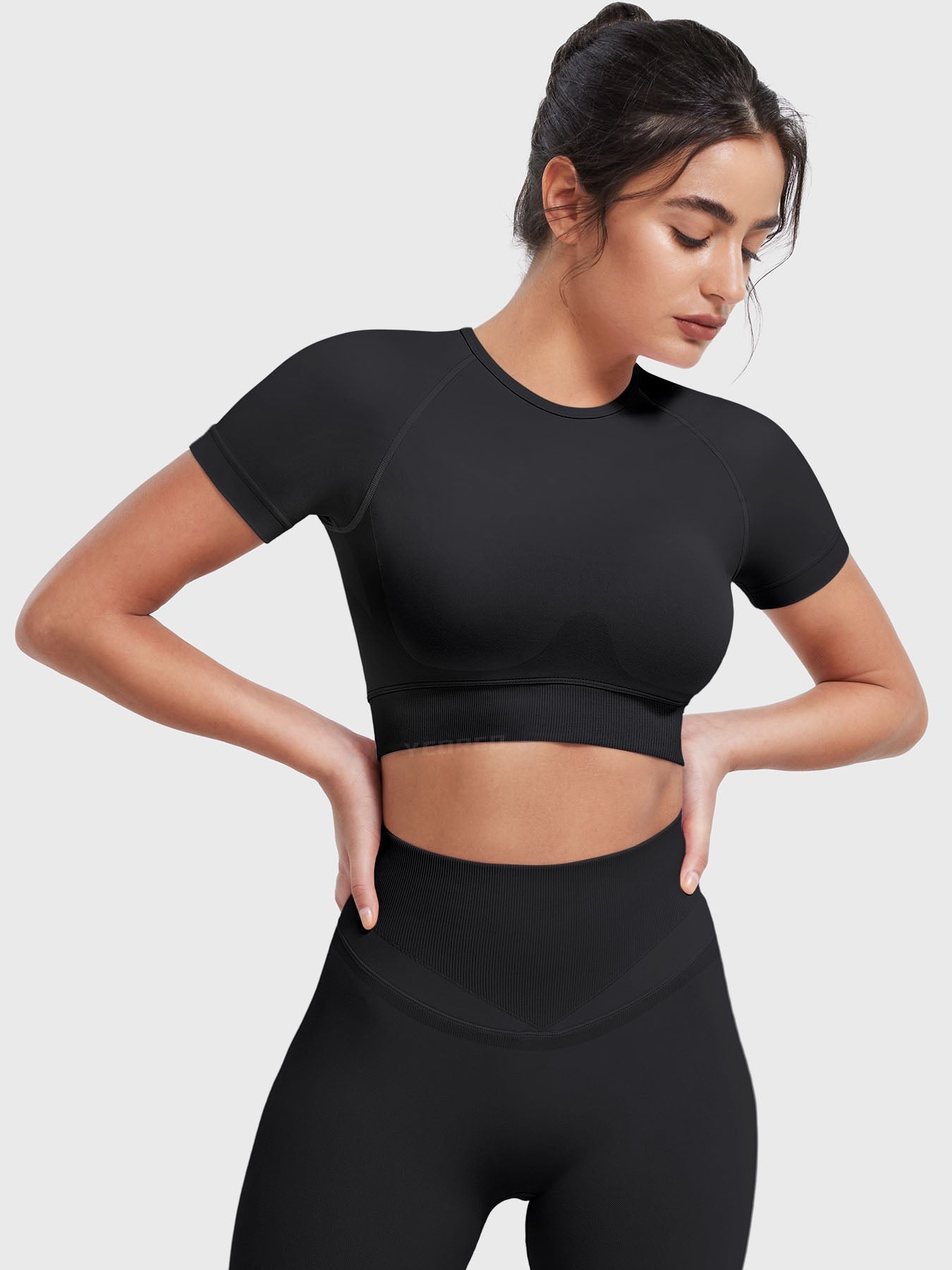 Yeoreo Caliyta Impact Crop Top