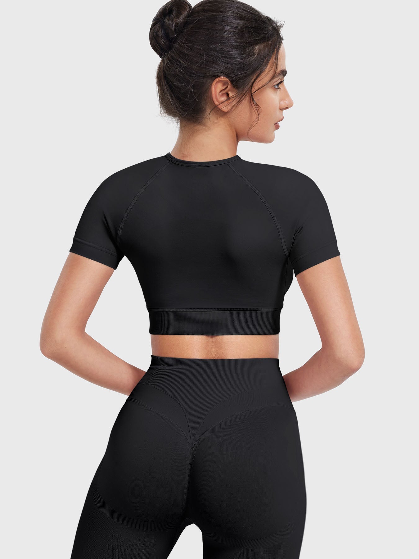 Yeoreo Caliyta Impact Crop Top