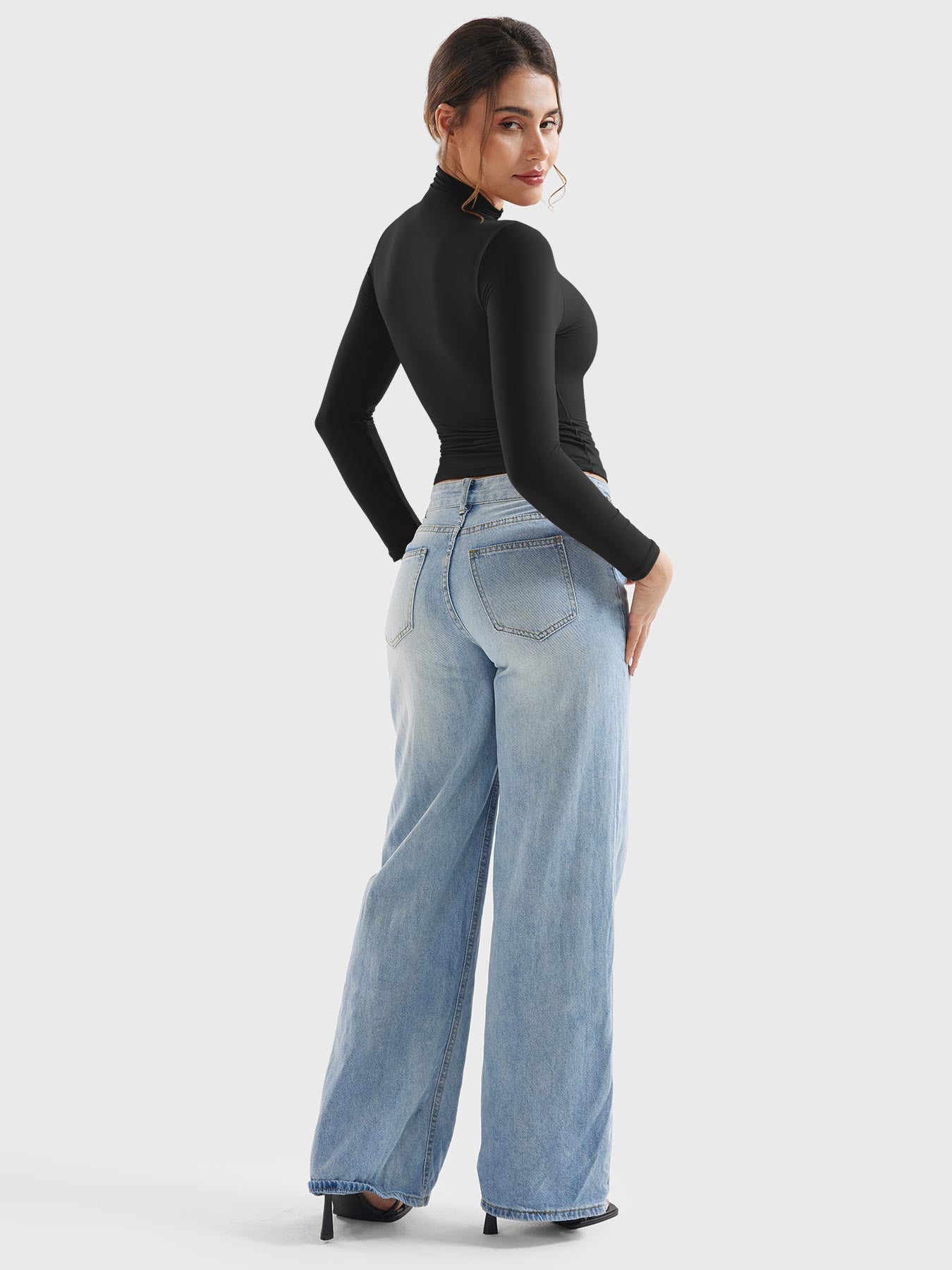 Yeoreo Sariah Turtleneck Long Sleeve Shirt