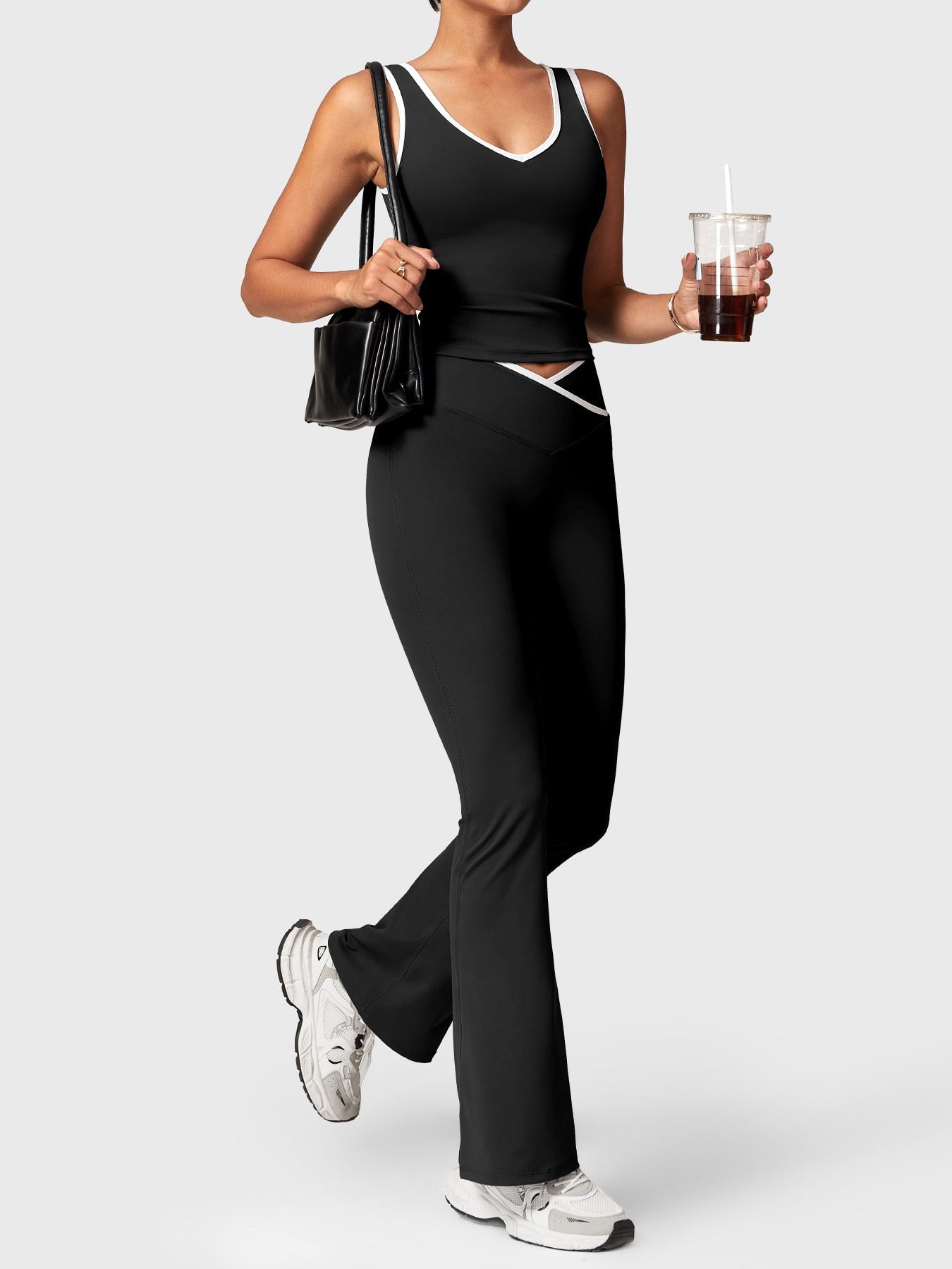 Yeoreo Alberta Contrast Trim Tank