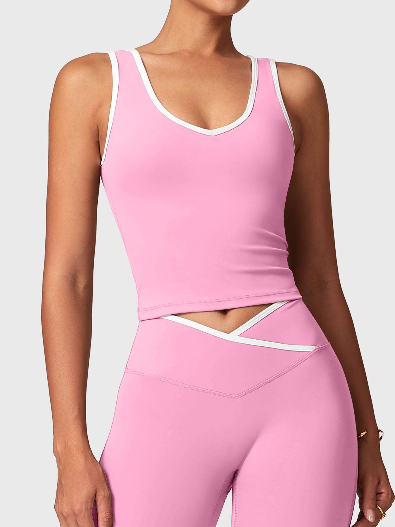 Yeoreo Alberta Contrast Trim Tank