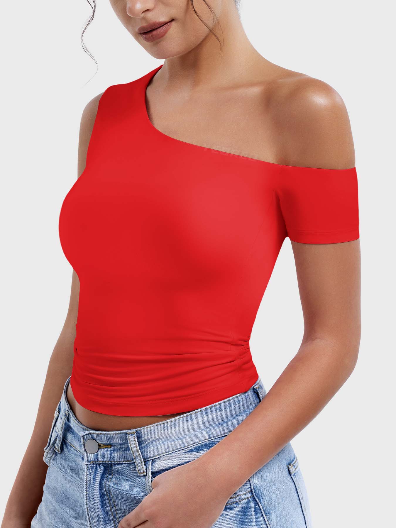 Yeoreo Abigil One-Shoulder Sleeve Top