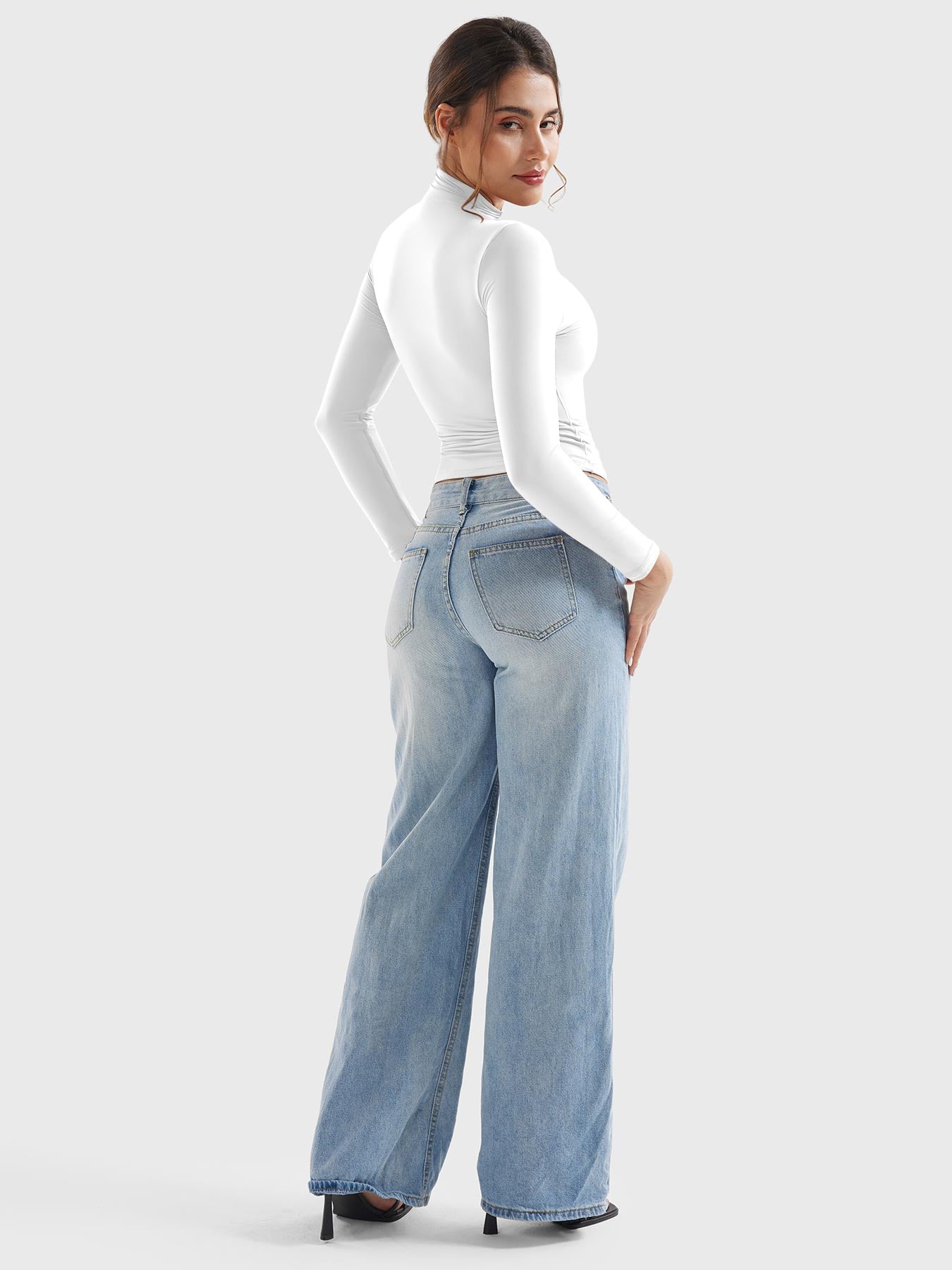 Yeoreo Sariah Turtleneck Long Sleeve Shirt