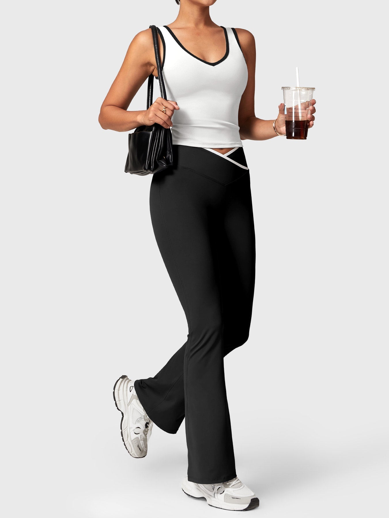 Yeoreo Alberta Contrast Trim Tank