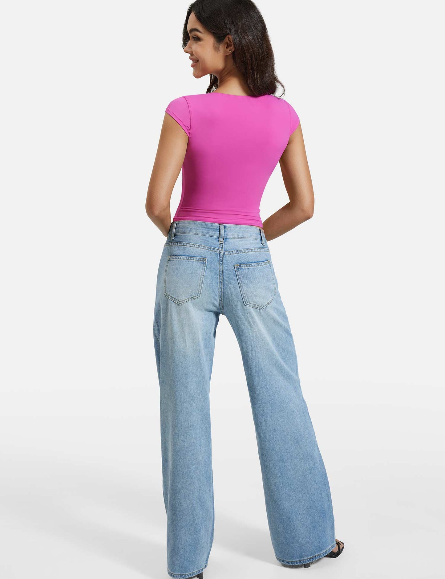 Yeoreo Diva V Neck Top