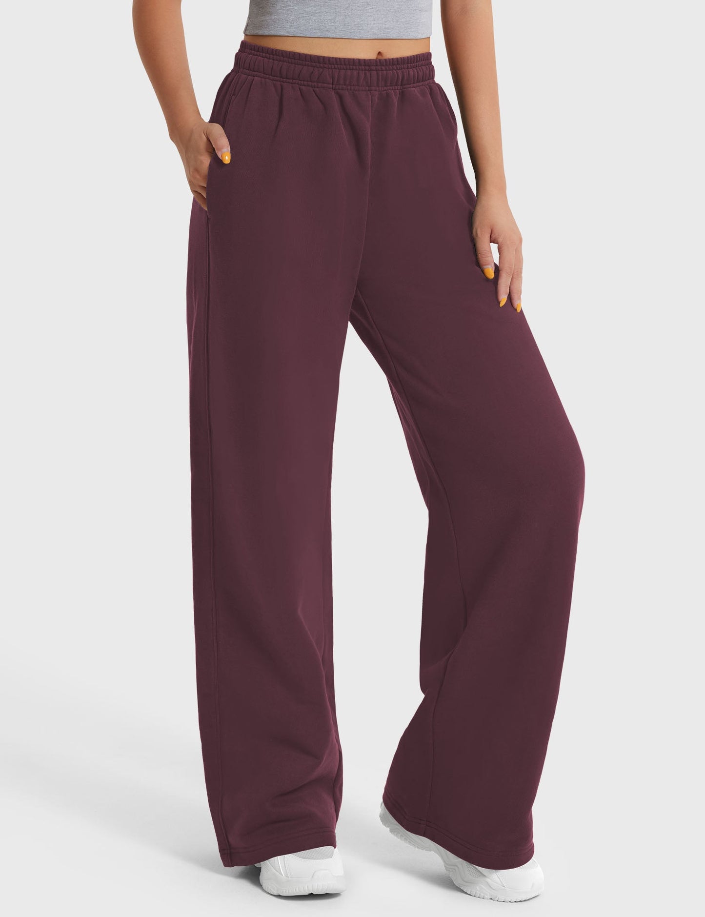 Yeoreo Penny Straight Leg Sweatpants