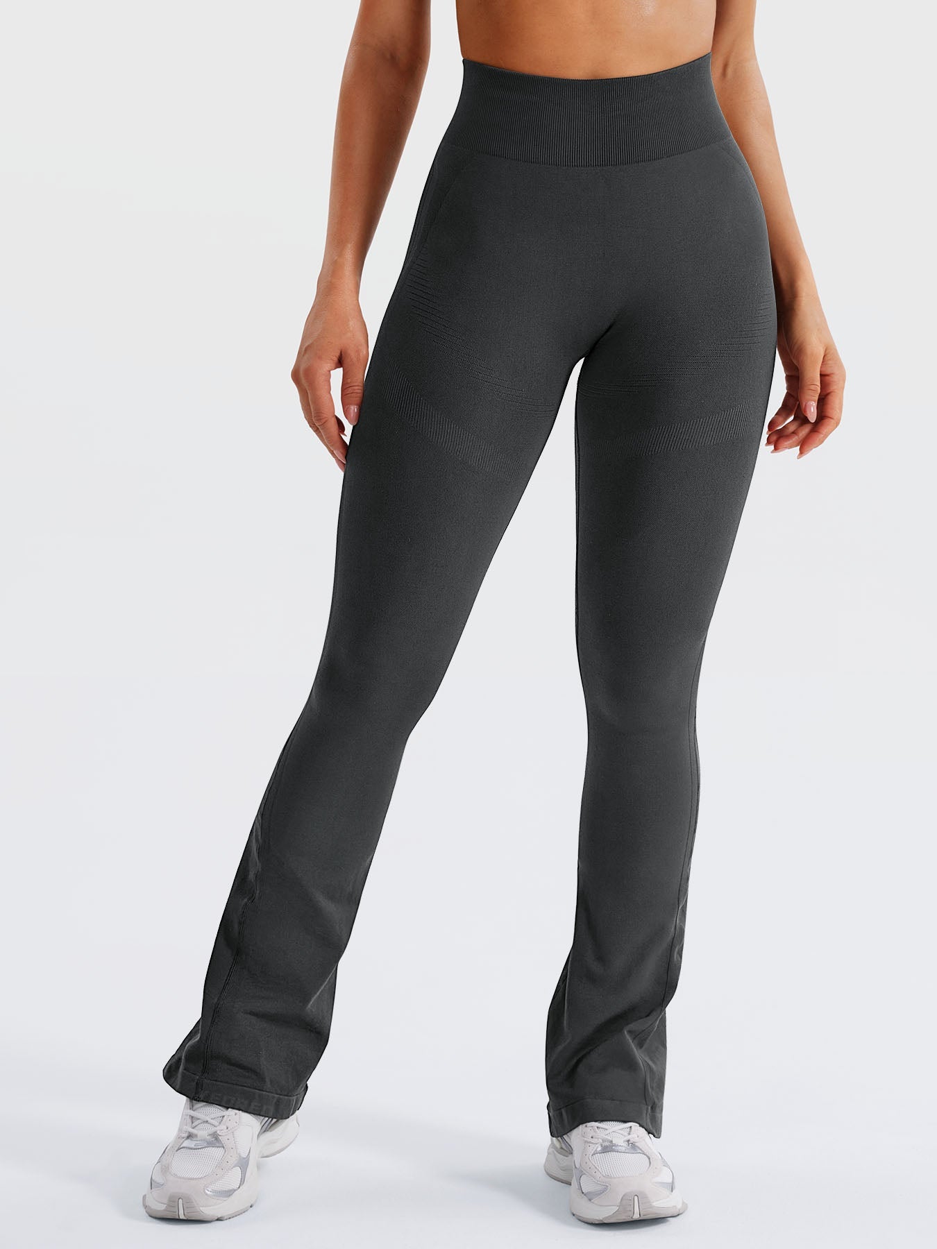 Yeoreo Lilliean Mini Flare Leggings