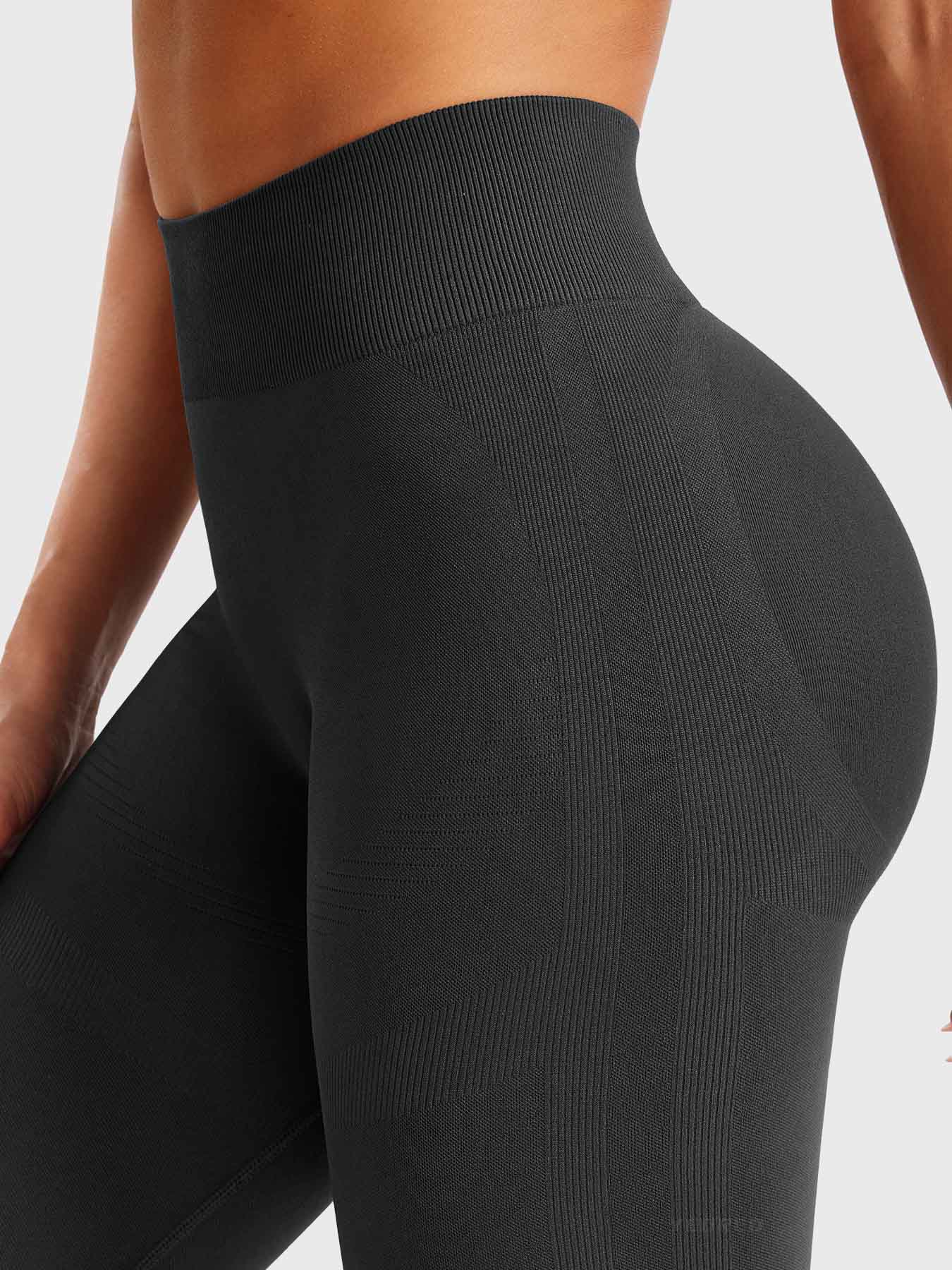 Yeoreo Lilliean Mini Flare Leggings