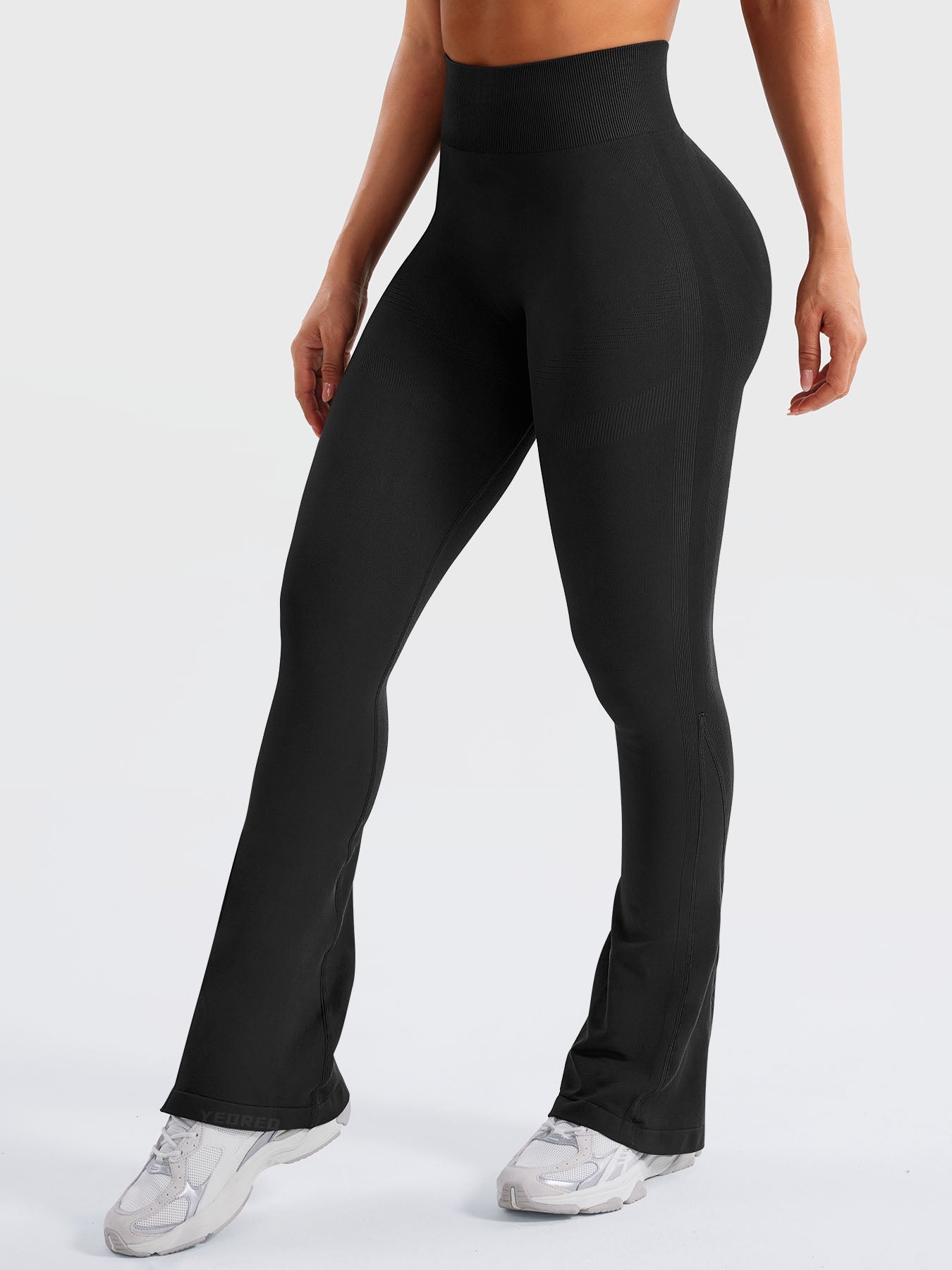 Yeoreo Lilliean Mini Flare Leggings