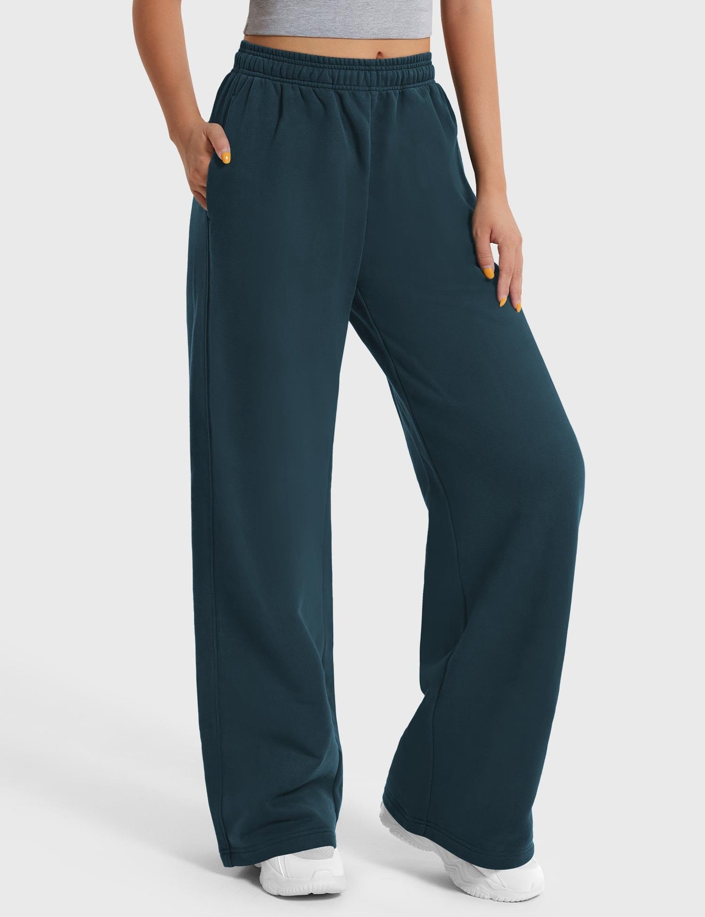 Yeoreo Penny Straight Leg Sweatpants