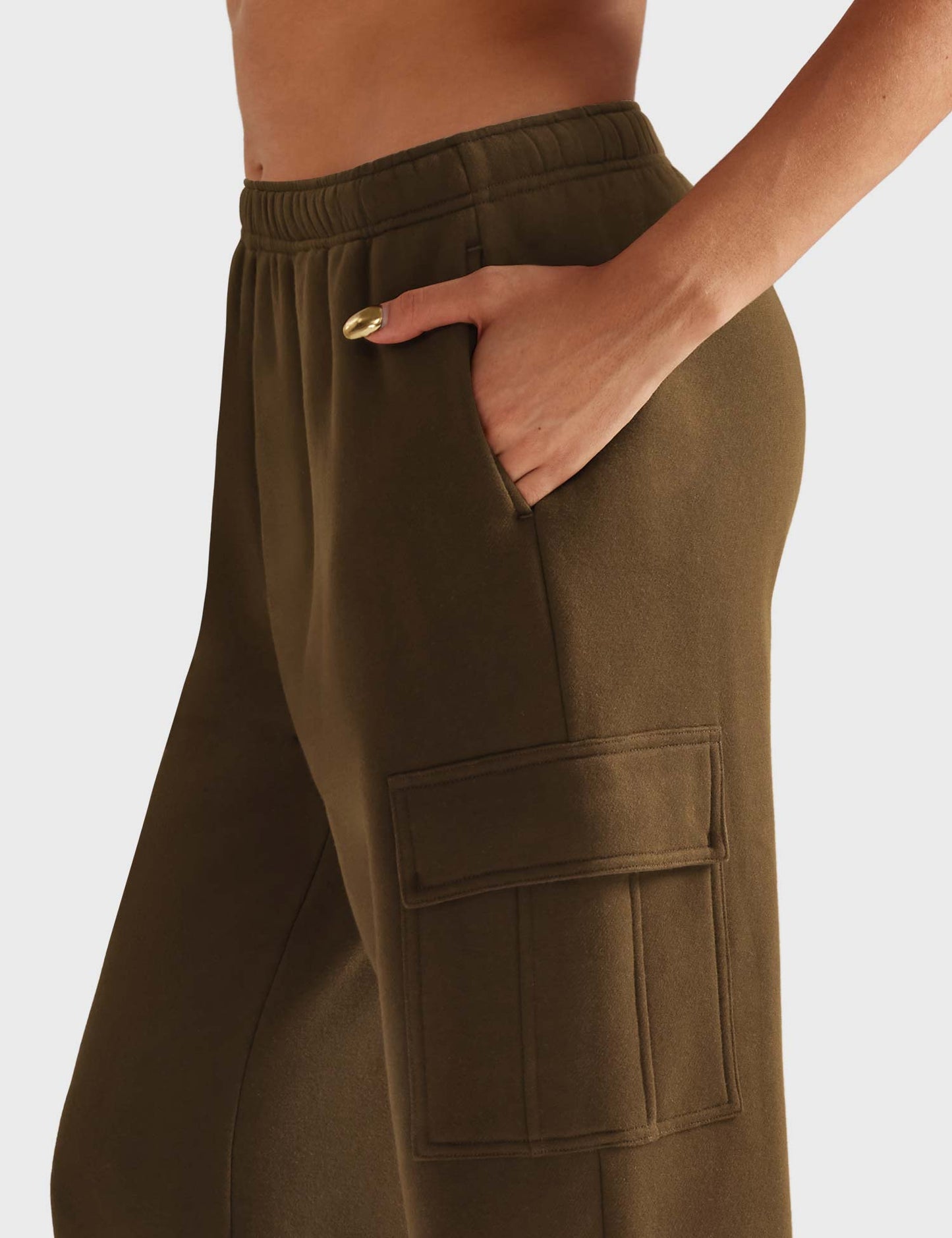 Yeoreo Nairi Cargo Sweatpants