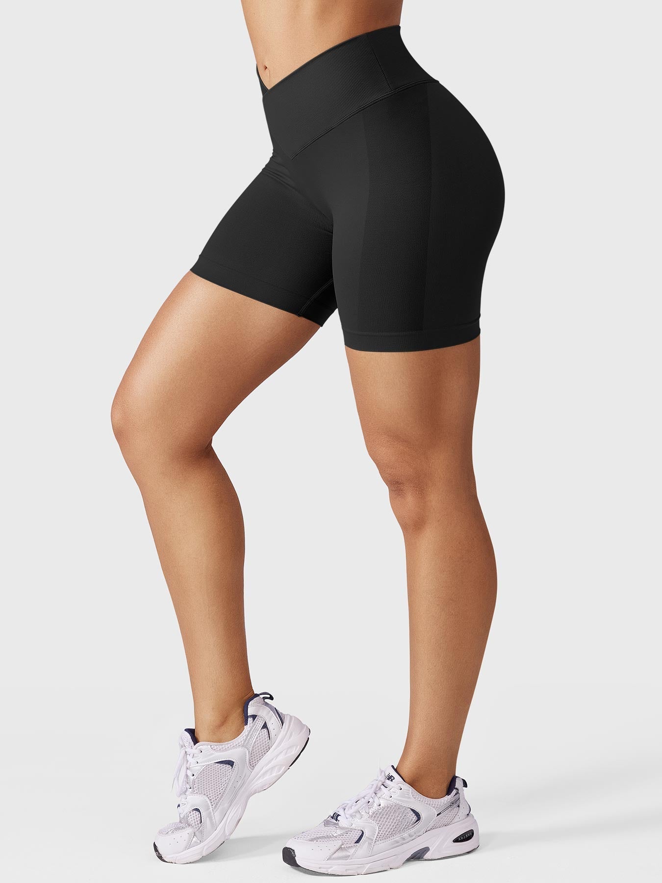 Yeoreo 5" V-waistband Headey shorts