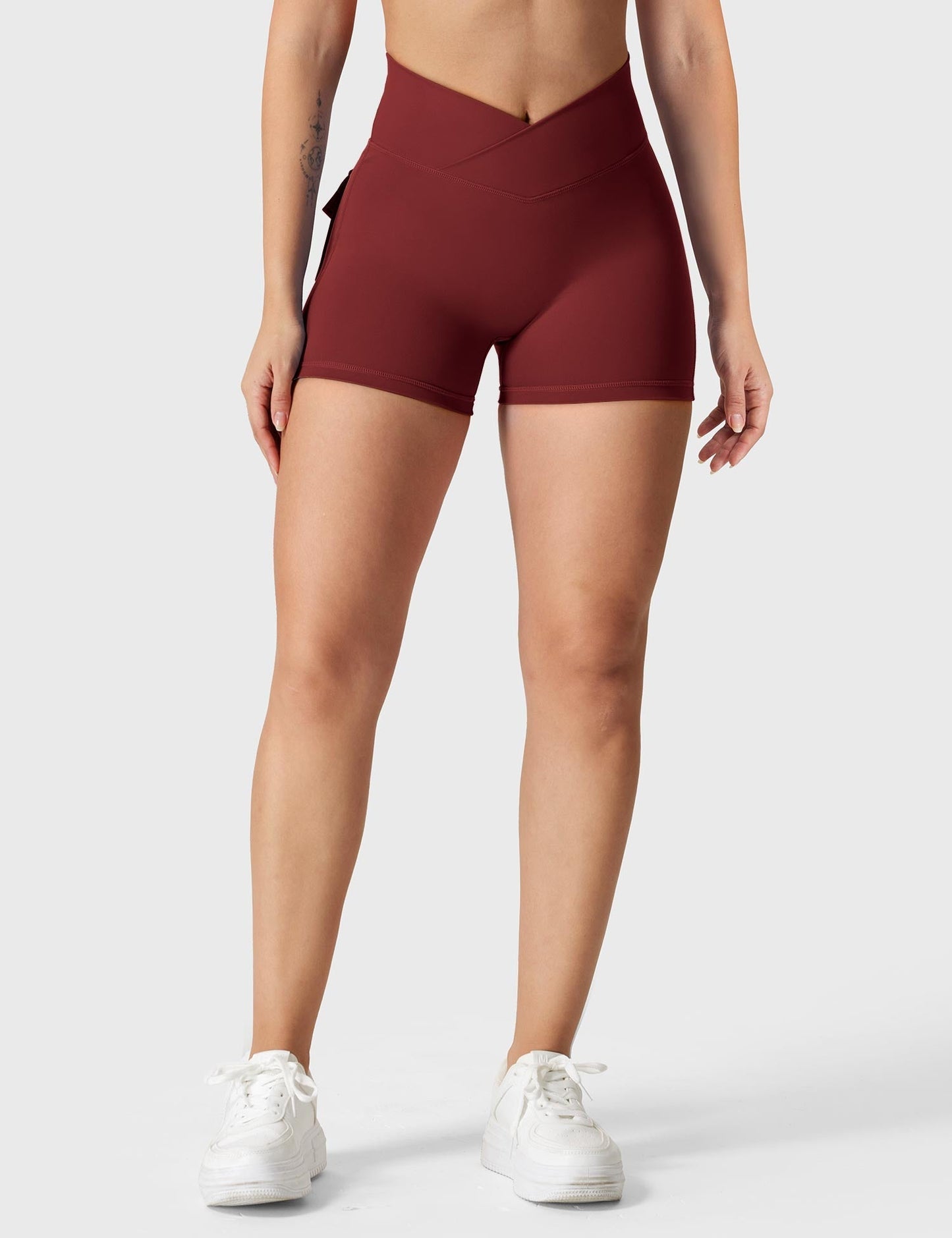 Yeoreo V-waistband Charm Shorts