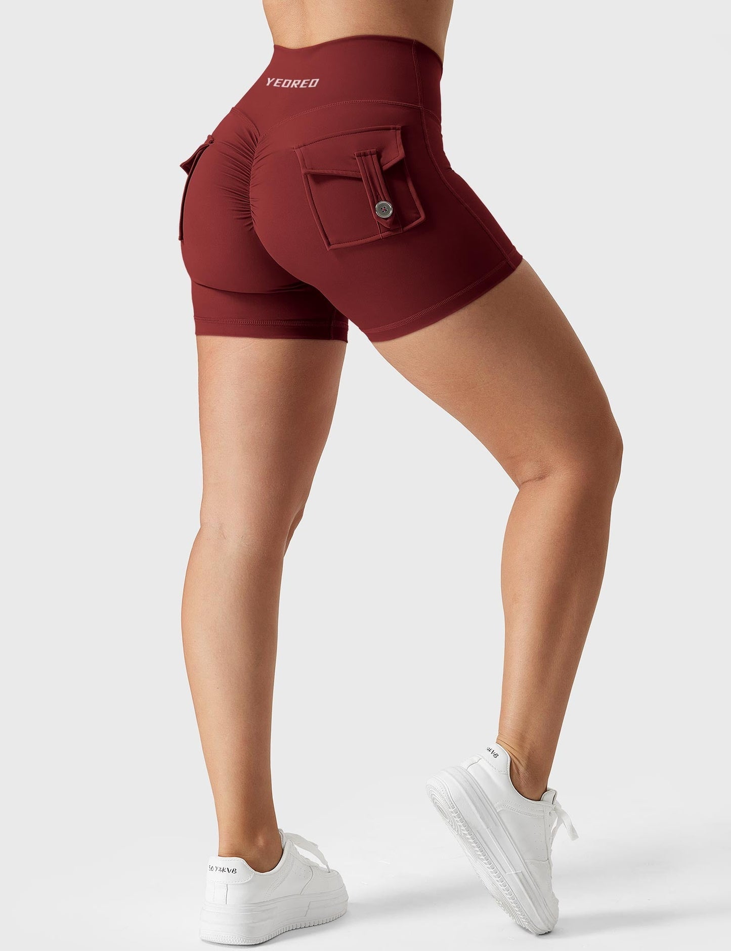 Yeoreo V-waistband Charm Shorts