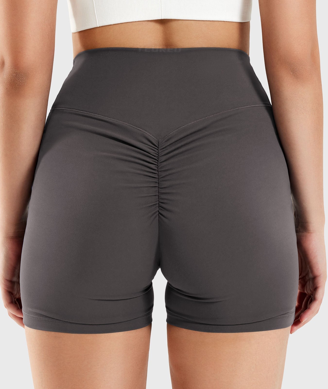Yeoreo Ericane V-Waist Drawstring Shorts