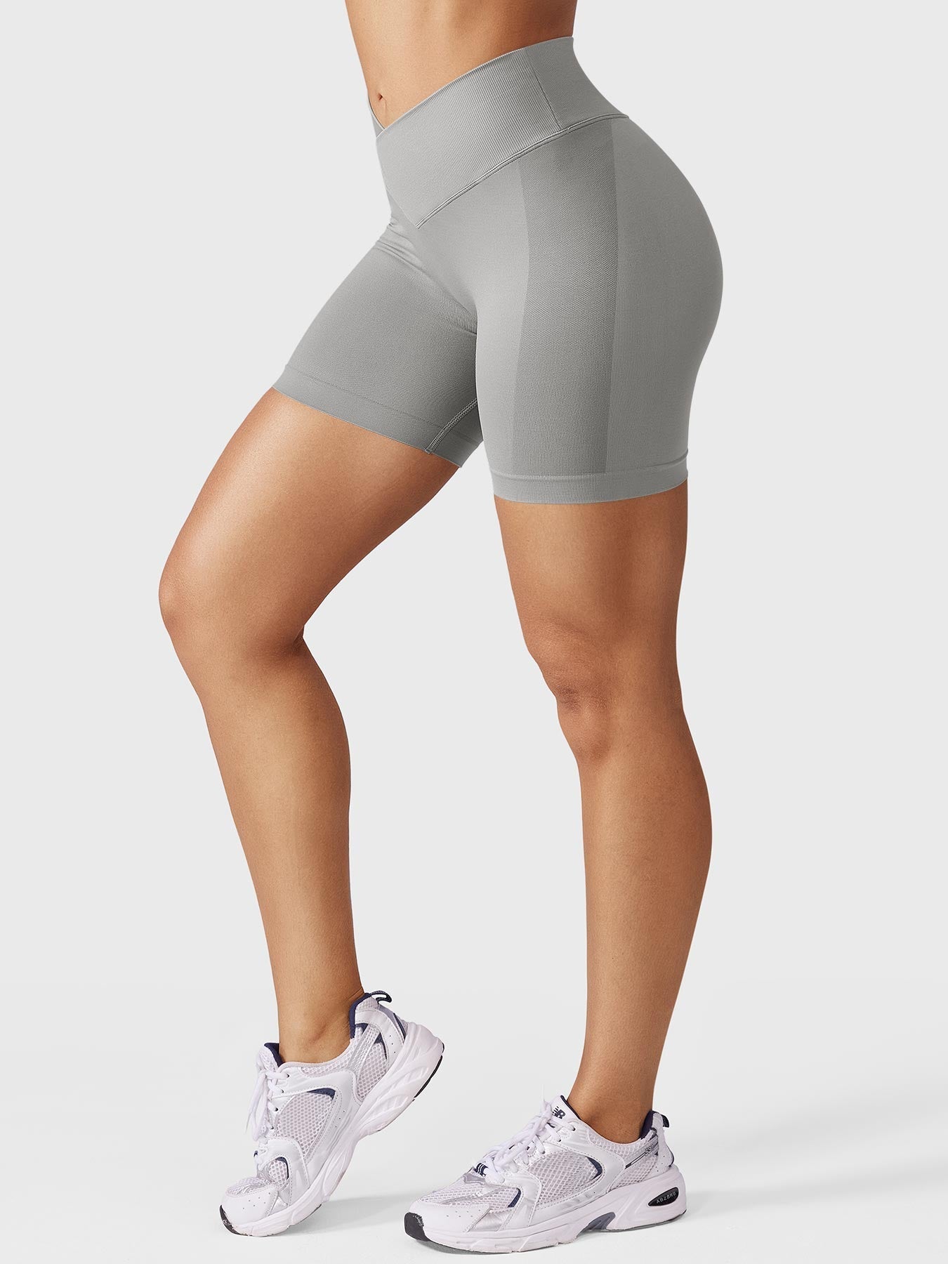 Yeoreo 5" V-waistband Headey shorts