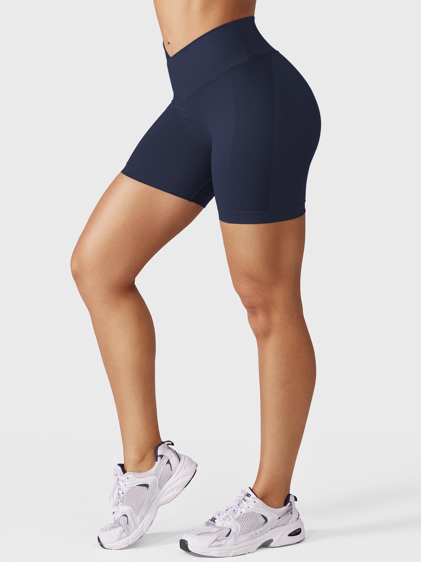 Yeoreo 5" V-waistband Headey shorts