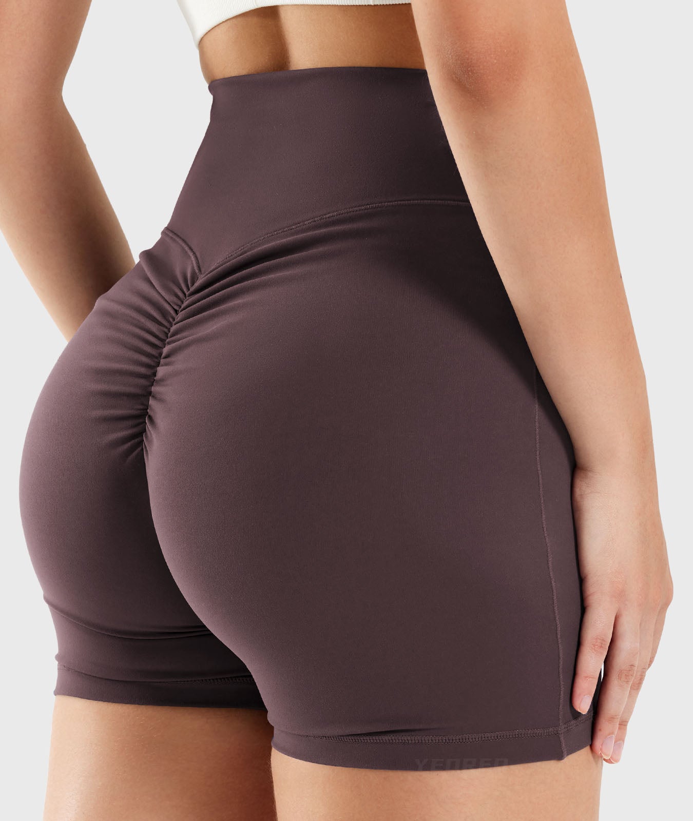 Yeoreo Ericane V-Waist Drawstring Shorts