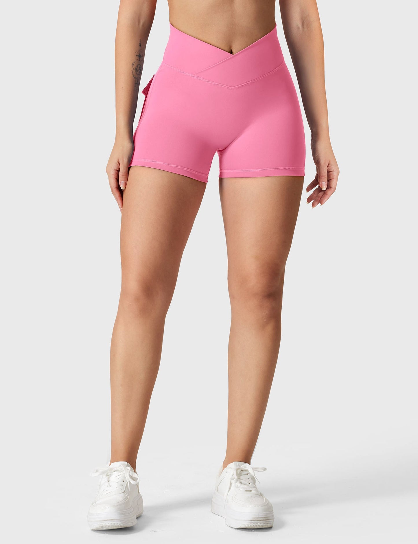 Yeoreo V-waistband Charm Shorts