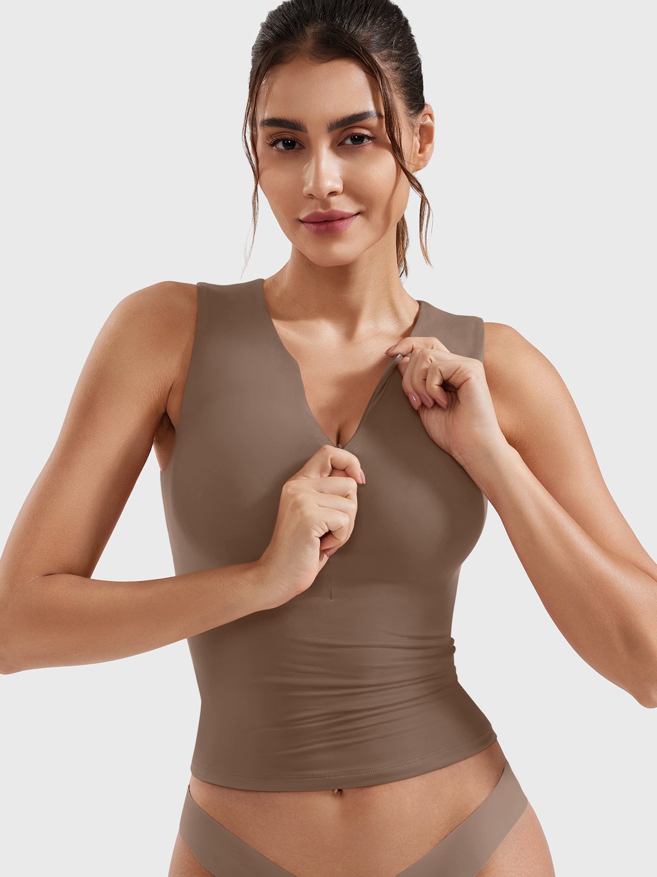 Yeoreo Laurisa Half Zip Tank Top